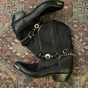 Durango Black Leather Western Boots with Chain Accent 9M